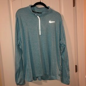 Lightweight quarter zip